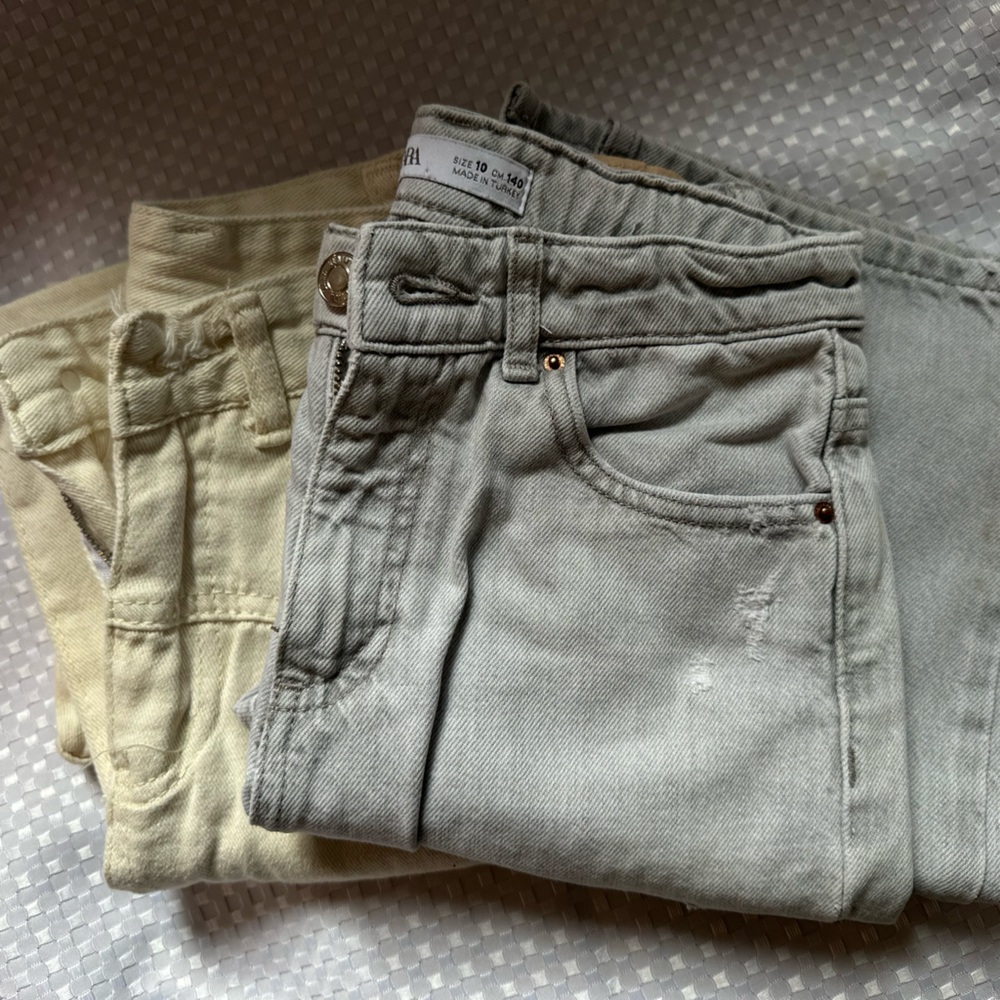 Zara XXS Jeans Duo – Chic & Sustainable!